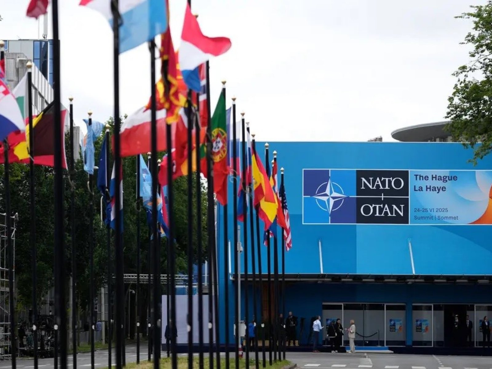 Navegando entre conflictos: la cumbre de la OTAN y el desafío de la unidad En medio de un escenario internacional convul... Descubre más sobre parece, defens...