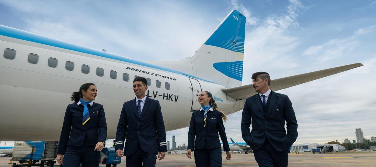 Las nuevas disposiciones laborales en el ámbito aéreo a días de una protesta inminente A medida que se acerca la fecha d... Descubre más sobre acuerdo, tripu...