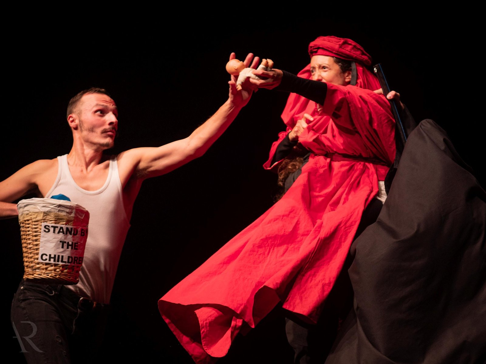 El legado de Jerzy Grotowski y su visión teatral A lo largo de la historia de la actuación, técnica inherente al humano ... Descubre más sobre experimentació...