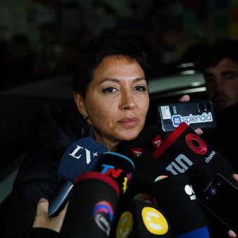 "Cristina no va a poder saludar desde el balcón", reveló Mayra Mendoza luego de visitarla en su departamento 