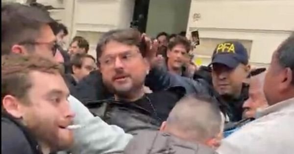 Un eco de resistencia en el corazón de Recoleta La jornada de hoy en Recoleta marcó un capítulo significativo en las ten... Descubre más sobre reavivado, sen...