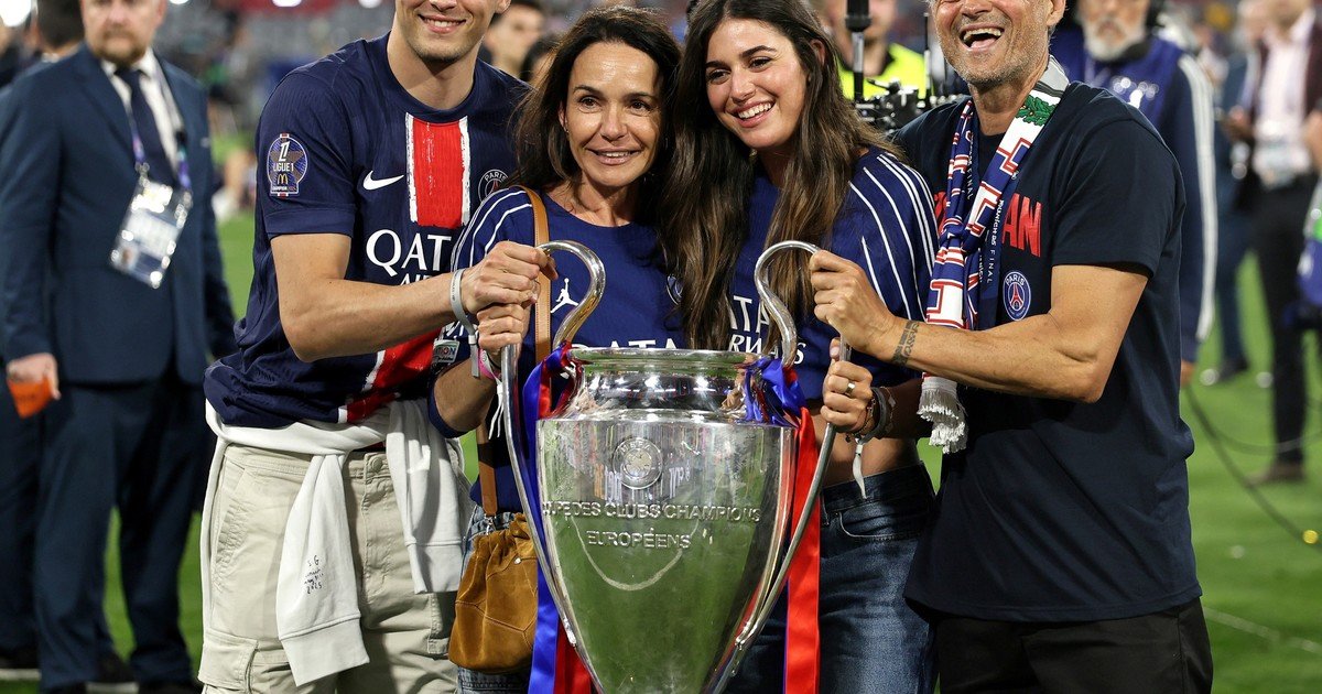 La conexión emocional en el triunfo de Luis Enrique El triunfo del Paris Saint Germain en la Champions League marca un h... Descubre más sobre germain, emoci...