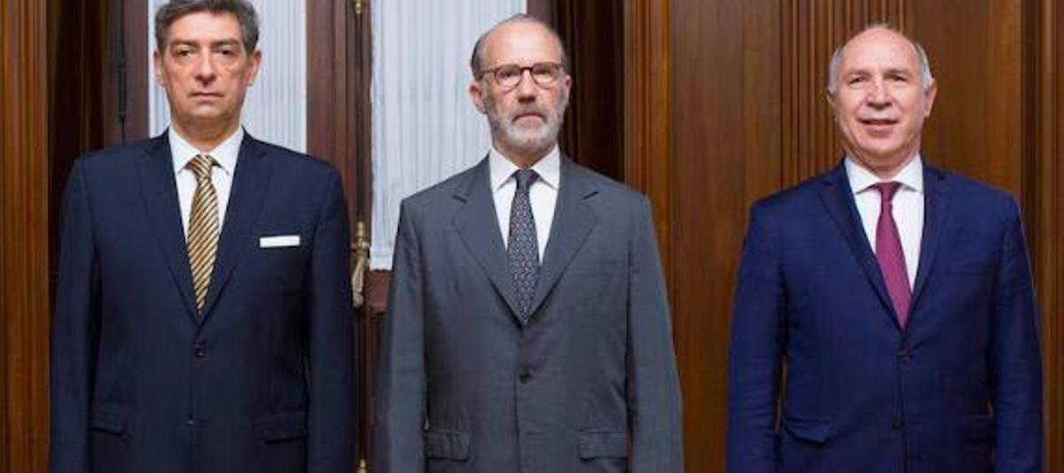 Análisis del veredicto: implicaciones y reacciones ante la justicia argentina El reciente fallo de la Corte Suprema sobr... Descubre más sobre político, deci...