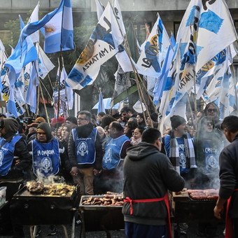 La Cámpora y Grabois animaron la marcha de apoyo a Cristina ante la ausencia de la CGT