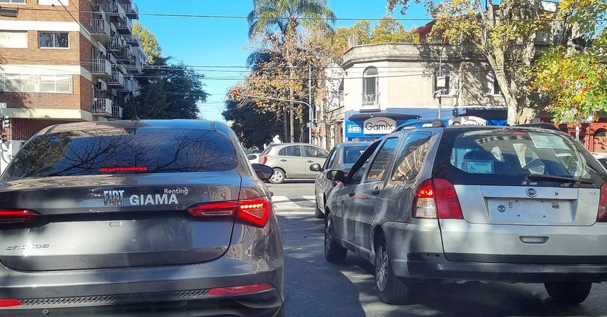 Por Redacción · 14 Jun 2025 – 20:38 ART Ver perfil html Un paisaje vehicular inusual: el auge de los autos sin identific... Descubre más sobre diversas,...