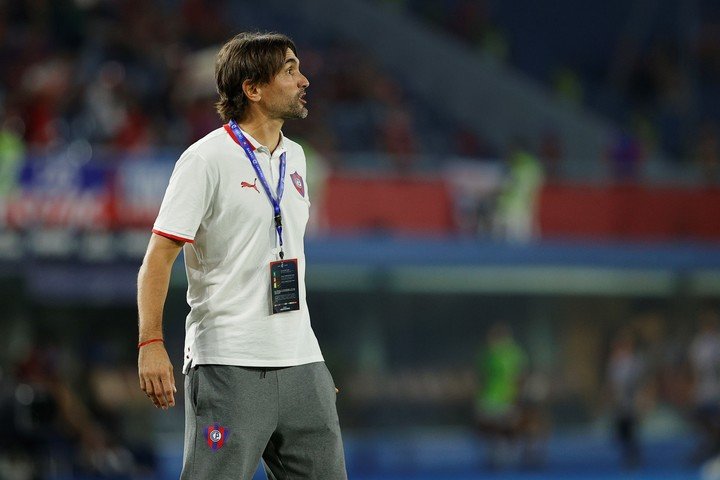 Diego Martínez, entrenador de Cerro Porteño. (EFE)