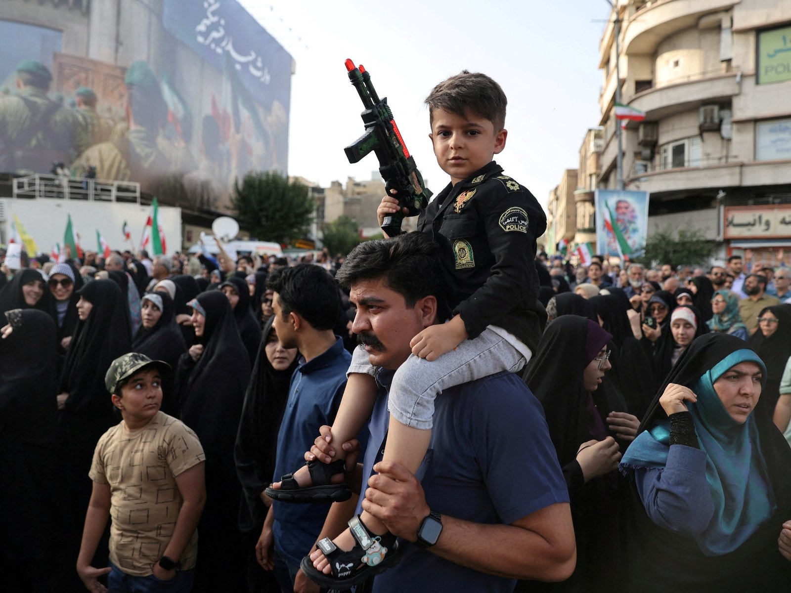 La respuesta de Irán a las tensiones con Estados Unidos: un análisis de posibles escenarios En el contexto de las crecie... Descubre más sobre tránsito, geop...