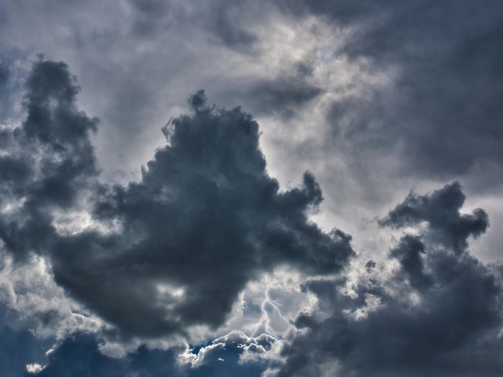 Un día fresco en Tres de Febrero: lo que nos depara el tiempo Este martes 17 de junio de 2025, los habitantes de Tres de... Descubre más sobre alertas, atenc...