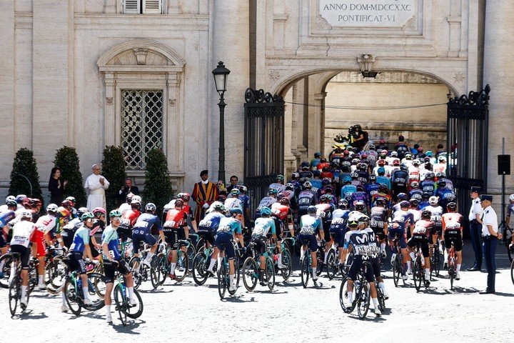 El Vaticano repleto de bicicletas.