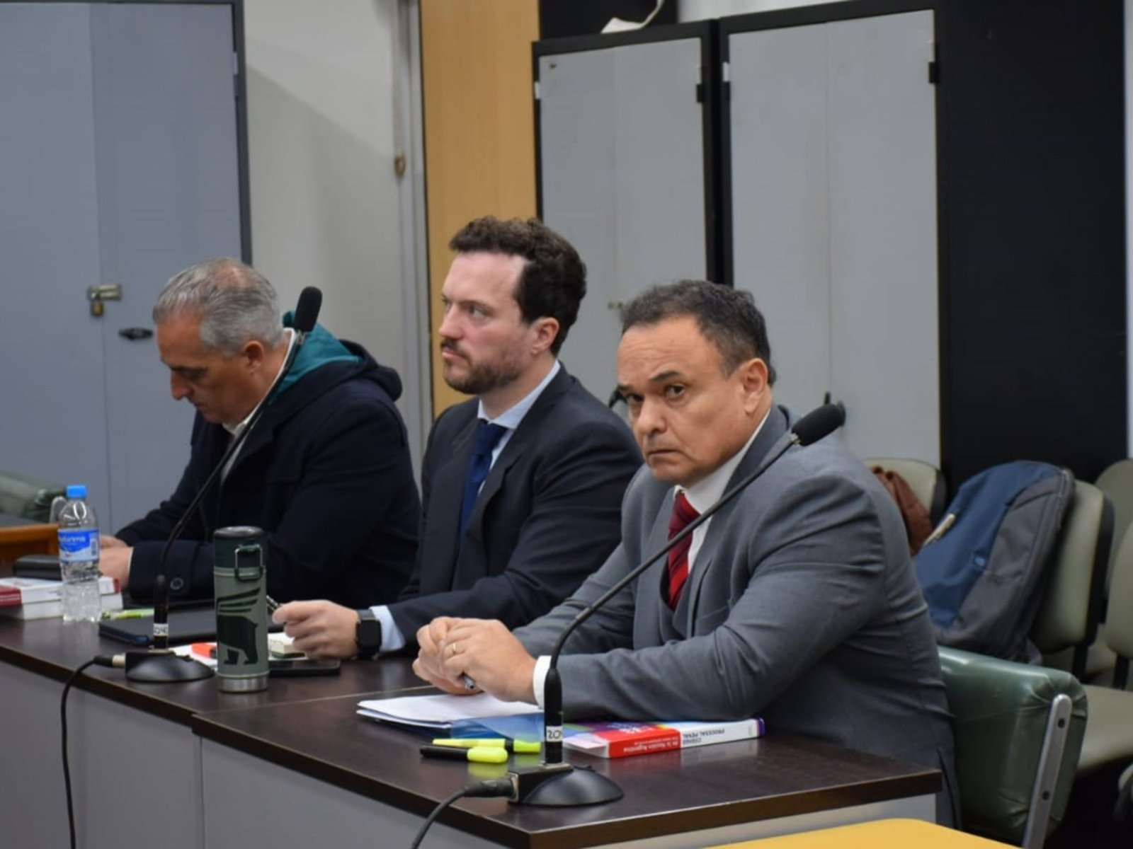 Celos en el sistema judicial: el caso de un ex secretario en la tormenta La historia que hoy se narra es un espejo de la... Descubre más sobre pablo, niveles...