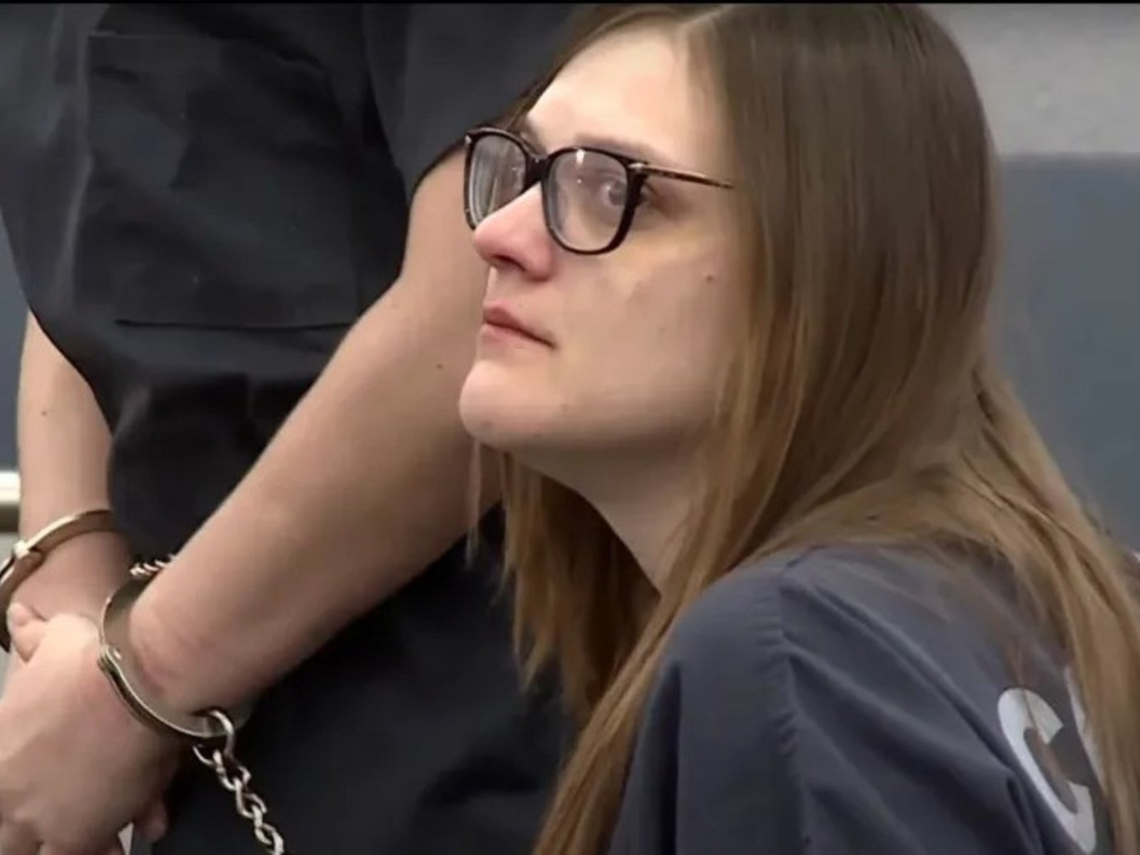 Celos Desatados: Un Trágico Episodio en Las Vegas El amor, cuando se entrelaza con la inseguridad, puede llevar a consec... Descubre más sobre acercó, confro...