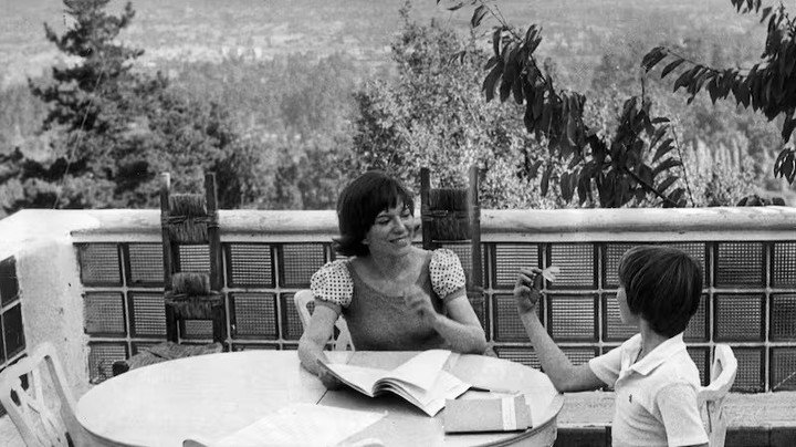Mariana Callejas en la casa de Lo Curro. Archivo Histórico - Cedoc Copesa