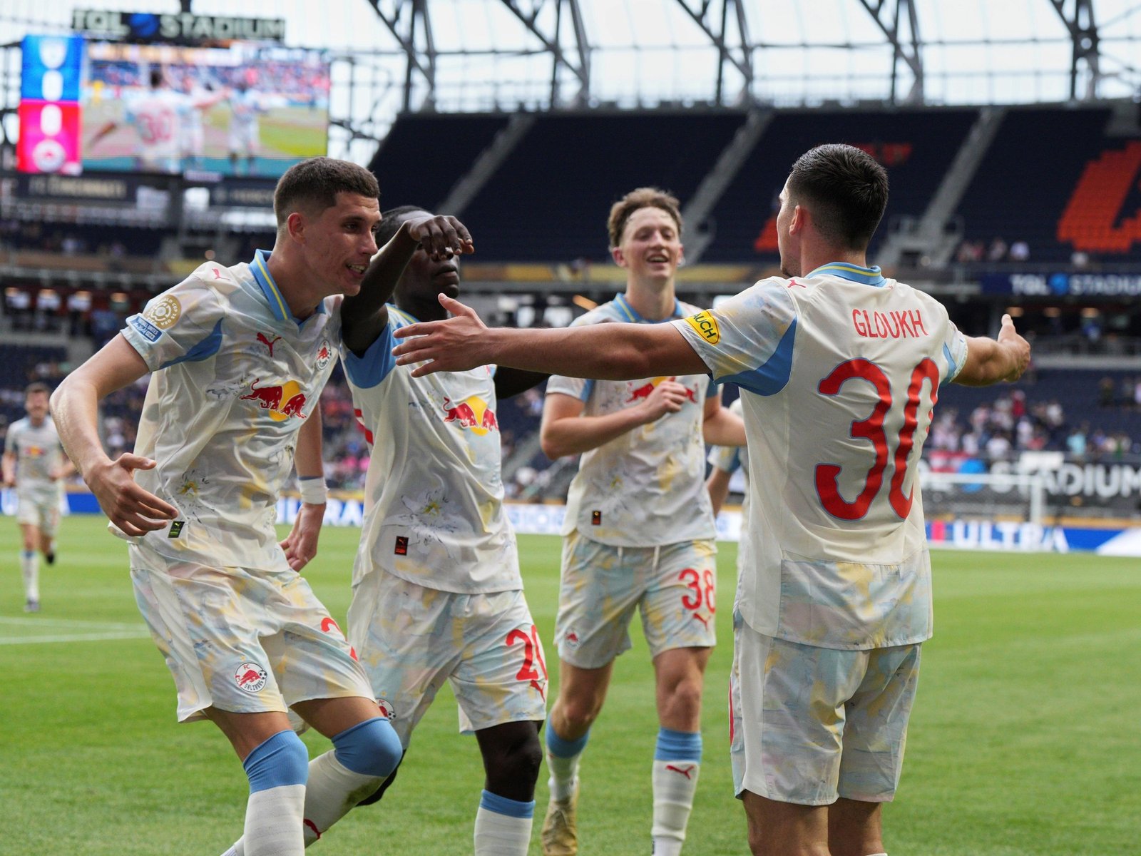 Un duelo prometedor en el Mundial de Clubes Este domingo, el RB Salzburgo y Al Hilal se enfrentarán en un encuentro cruc... Descubre más sobre racing club, r...
