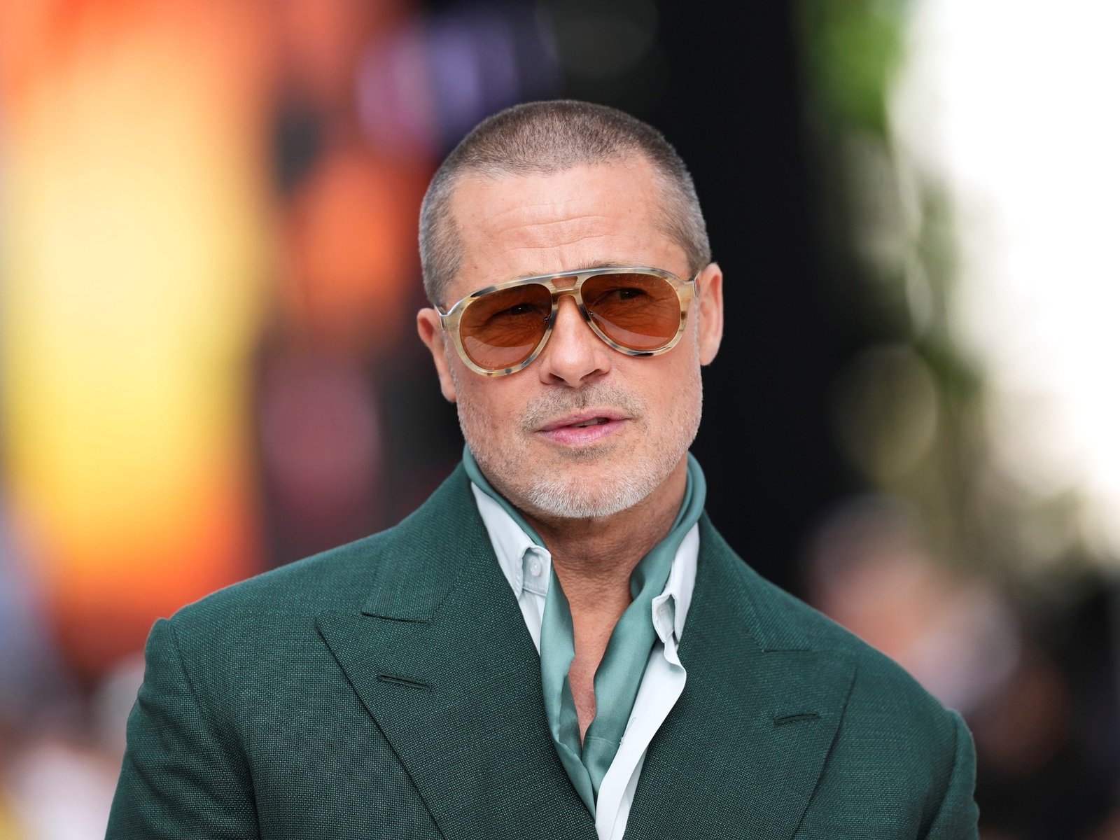 El camino hacia la redención: Brad Pitt y su experiencia en Alcohólicos Anónimos En un reciente encuentro, Brad Pitt com... Descubre más sobre apoyo, histori...