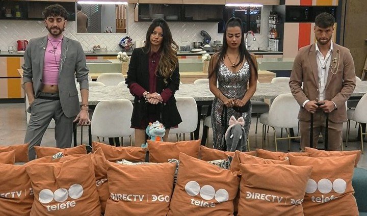 Así había arrancado la gala de este lunes: Ulises, Eugenia, Luz y Tato en placa positiva.