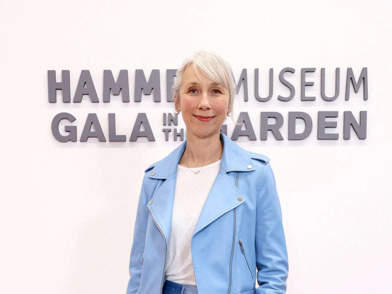 Más allá de la fama: la esencia artística de Alexandra Grant La conexión entre el arte y la vida personal a menudo se co... Descubre más sobre vínculo, tanto...
