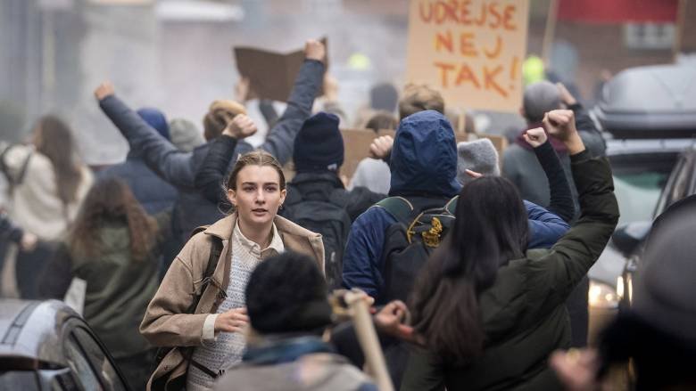 Stream It Or Skip It: ‘Families Like Ours’ On Netflix, A Drama Where Denmark Is Evacuated And A Teenager Has To Choose Love Or Family