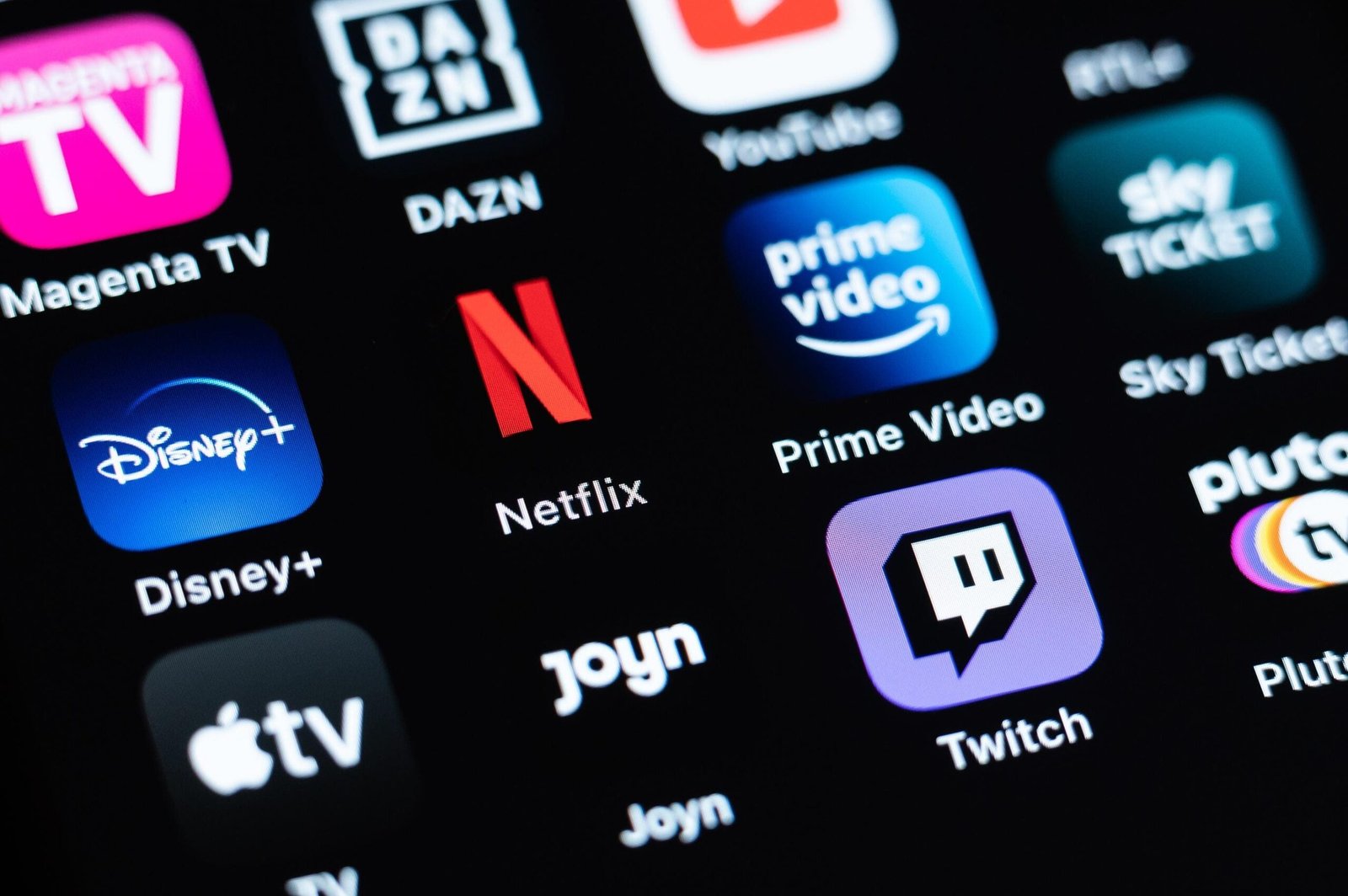 Netflixs mysterious Brick trailer teases a couple unable to leave their apartment
