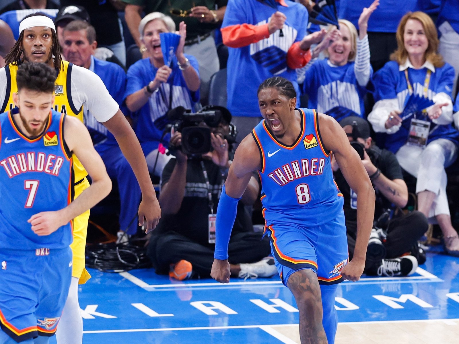 La consagración de Oklahoma City Thunder en la cima del baloncesto estadounidense En una épica batalla que ha dejado hue... Descubre más sobre vivido, anotar...