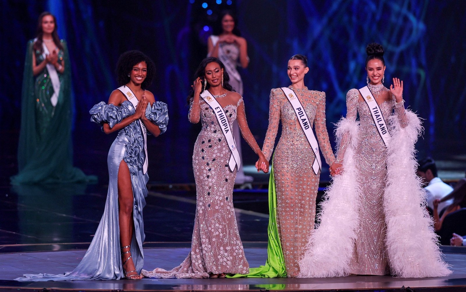 Las cuatro finalistas de Miss Mundo 2025: Aurelie Joachim (Martinica), Hasset Dereje Admassu (Etiopía), Maja Klajda (Polonia) y Opal Suchata Chuangsri (Tailandia). Foto; REUTERS
