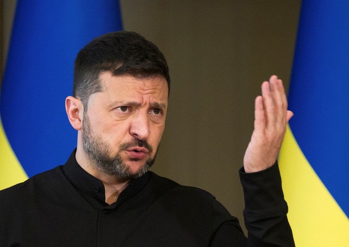 "Este tipo de ataques son puro terrorismo", dijo Zelenski, quien apuntó contra Putin. Foto EFE/EPA/Stringer
