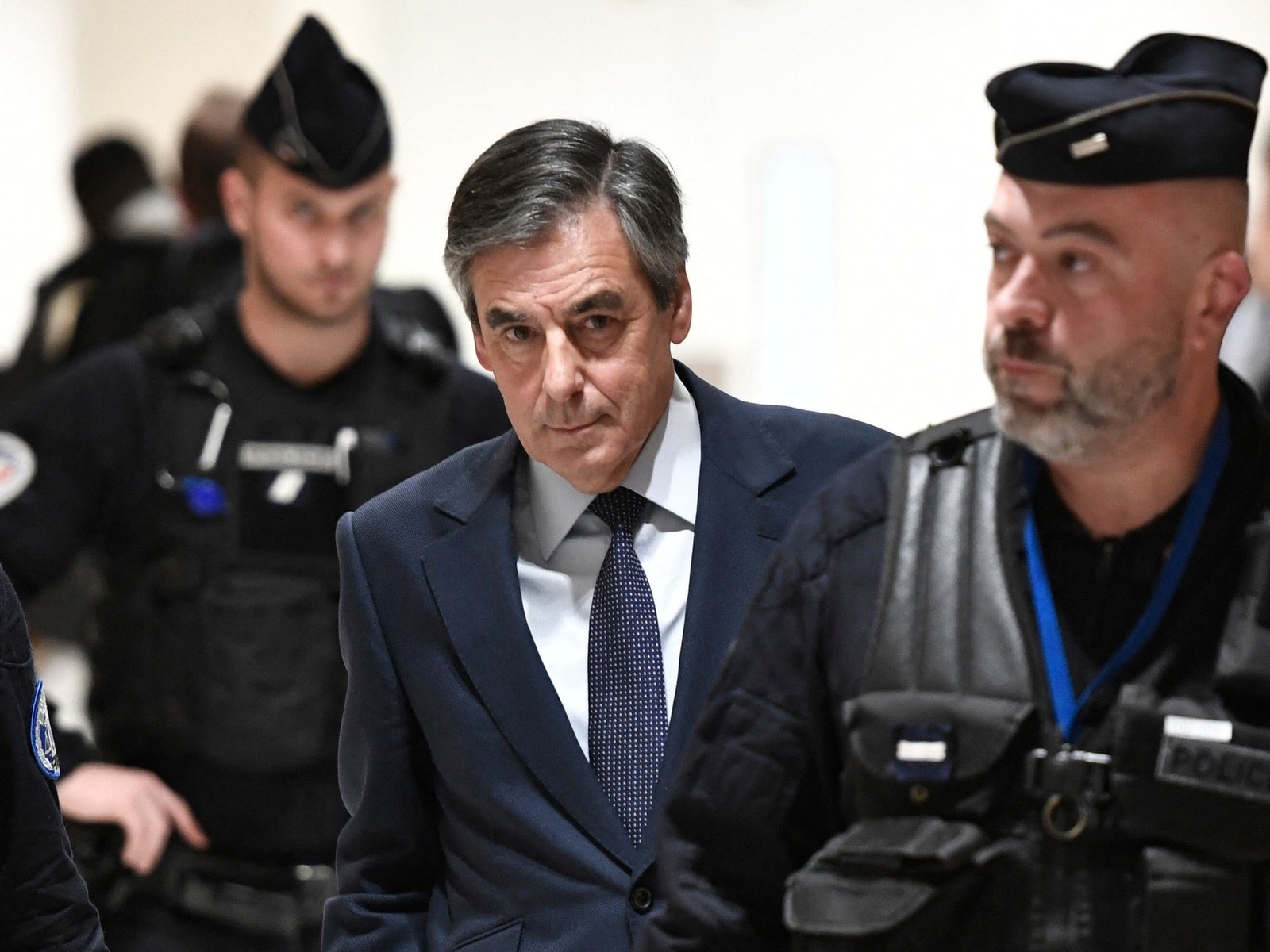 El escándalo de Fillon: un caso que sacudió la política francesa El pasado martes, François Fillon, ex primer ministro d... Descubre más sobre puesto, sacudi...