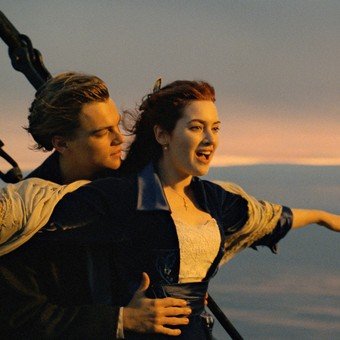 El niño de Titanic que gana cientos de dólares cada año por decir una sola frase
