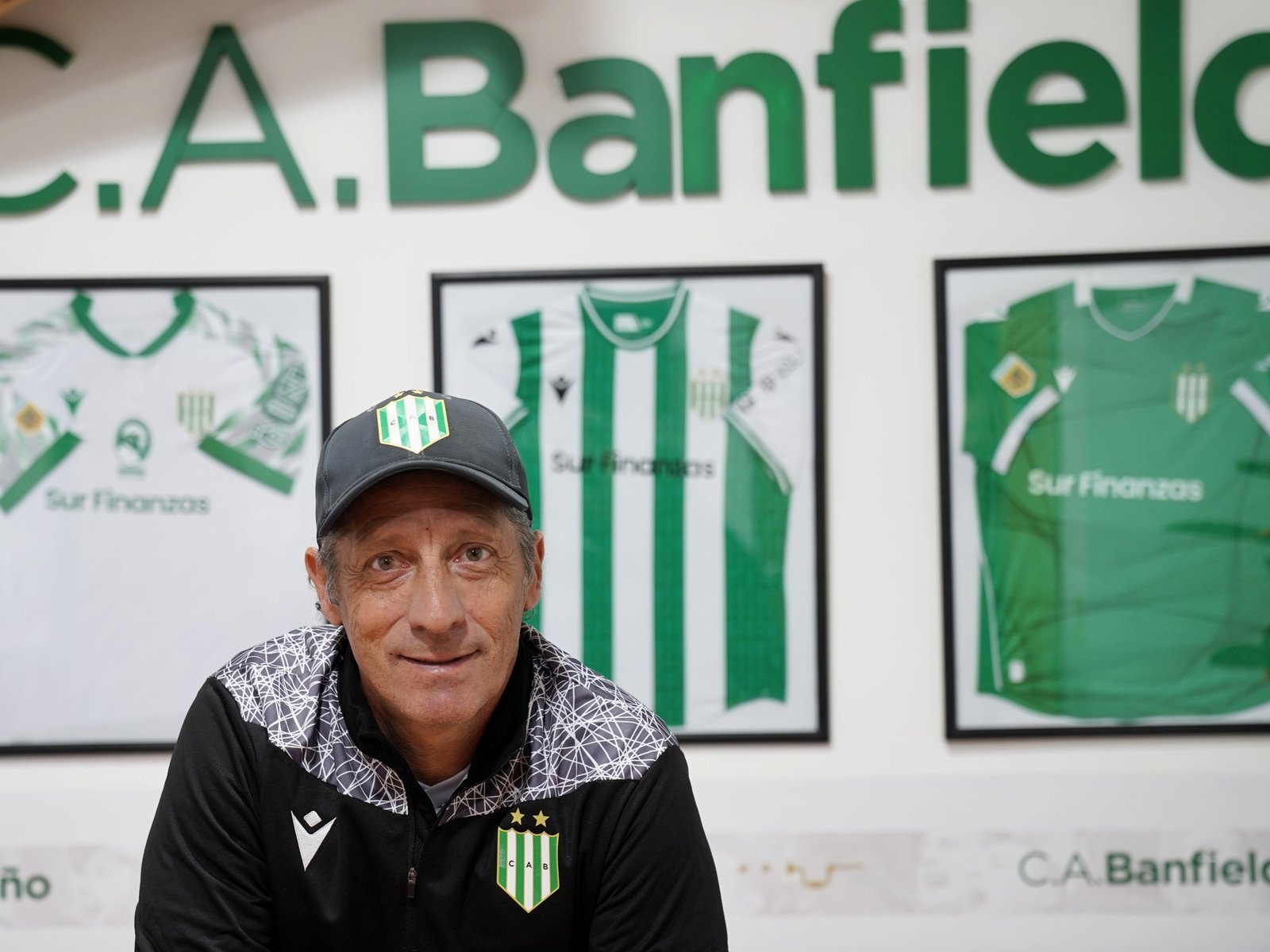 Un viaje significativo en la vida de un entrenador El mundo del fútbol, tan efímero como apasionante, se encuentra en co... Descubre más sobre claves, export...