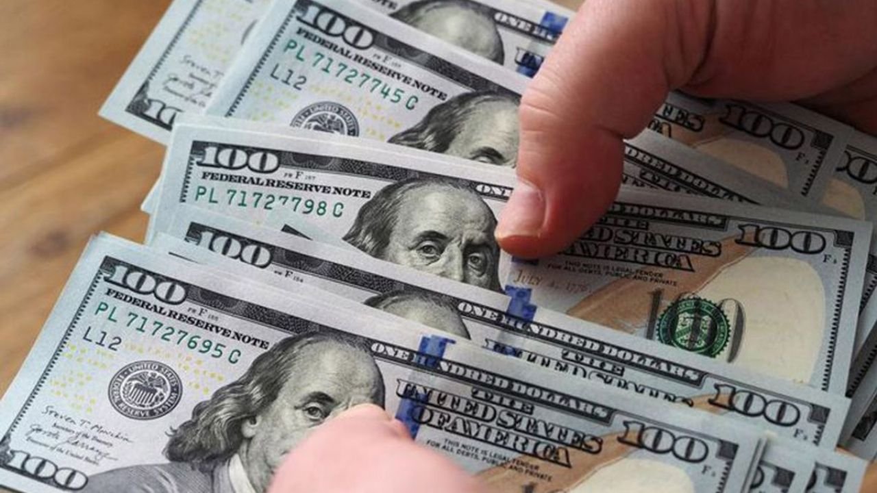 El dólar oficial cotizó sin cambios en la primera rueda de junio en El Cronista, Finanzas