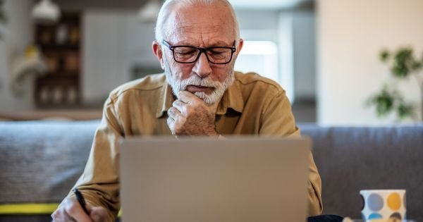 Atención jubilados y pensionados en El Cronista, Economía