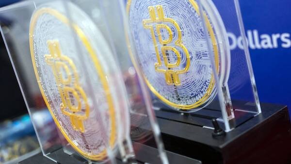 Cae Bitcoin tras ataque de EE.UU. a Irán en El Cronista, Finanzas