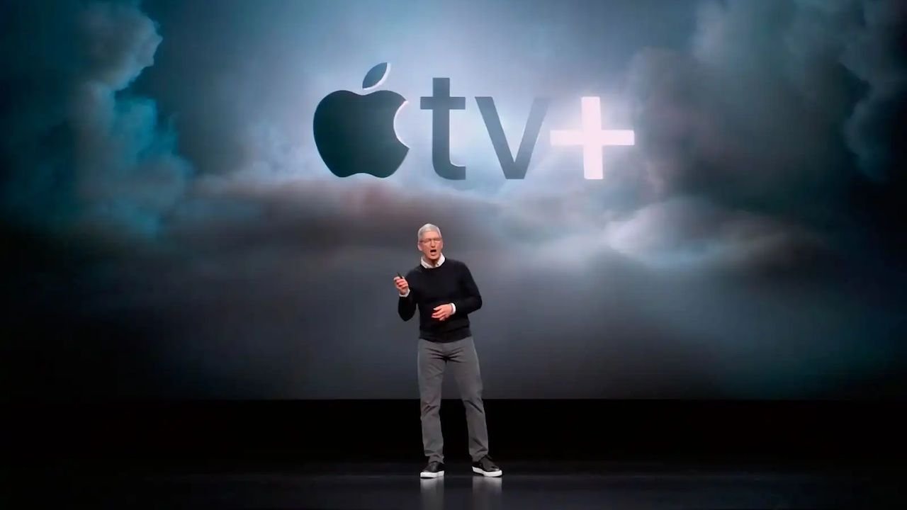 Trump dice que tiene un "pequeño problema" con Tim Cook por la producción de Apple en India. iPhone