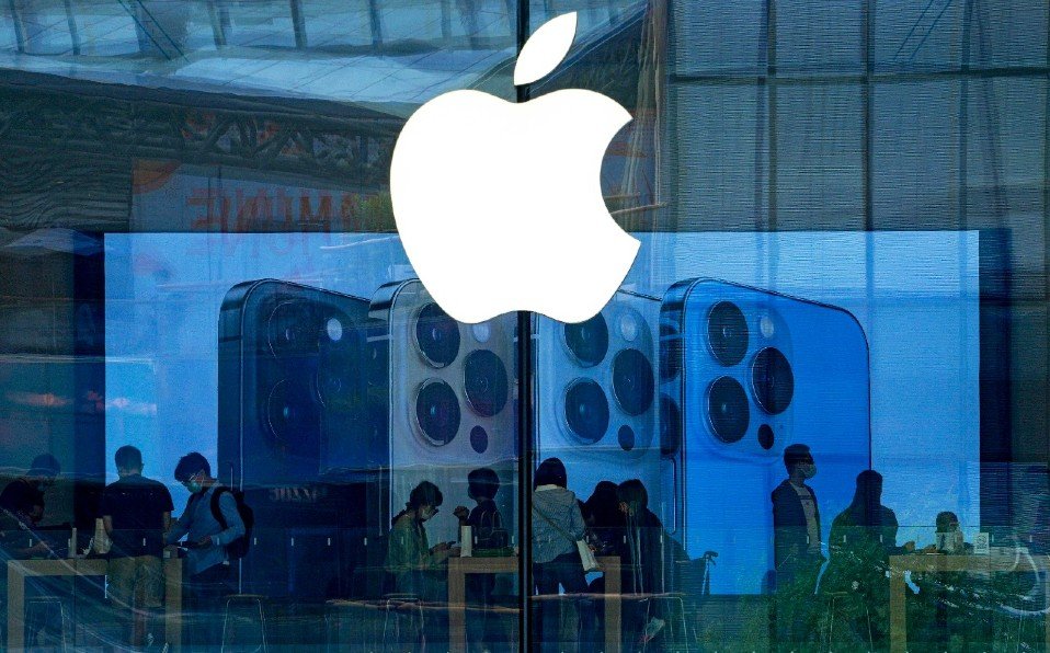 Los australianos podrían pronto descargar aplicaciones para iPhone desde fuera de la App Store de Apple, según una propuesta del gobierno federal. iPhone