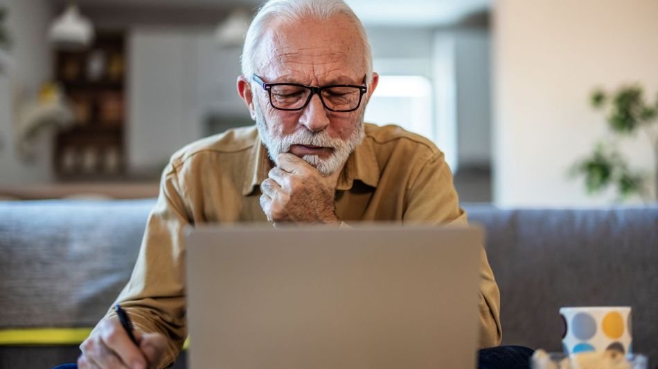 Adiós a todas las pensiones en El Cronista, Economía