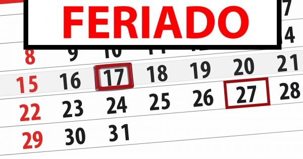 Doble feriado confirmado en El Cronista, Información General