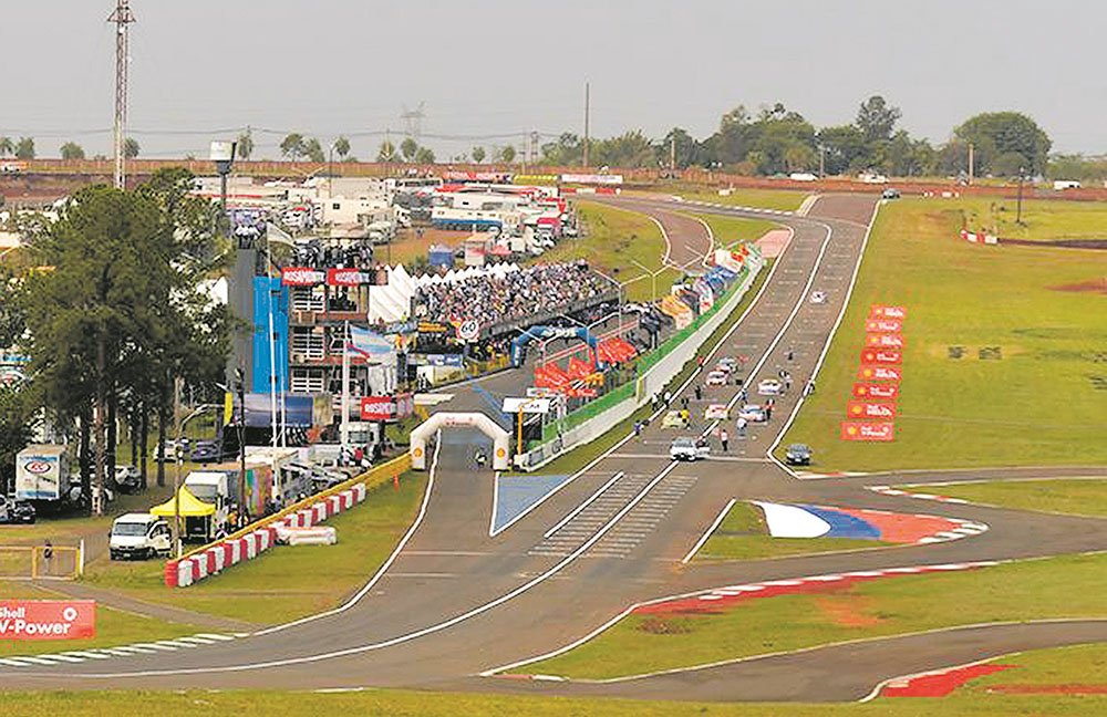 Imagen relacionada con El Autódromo Rosamonte ampliará su capacidad a 50 mil personas para el Turismo Carretera en 2026.