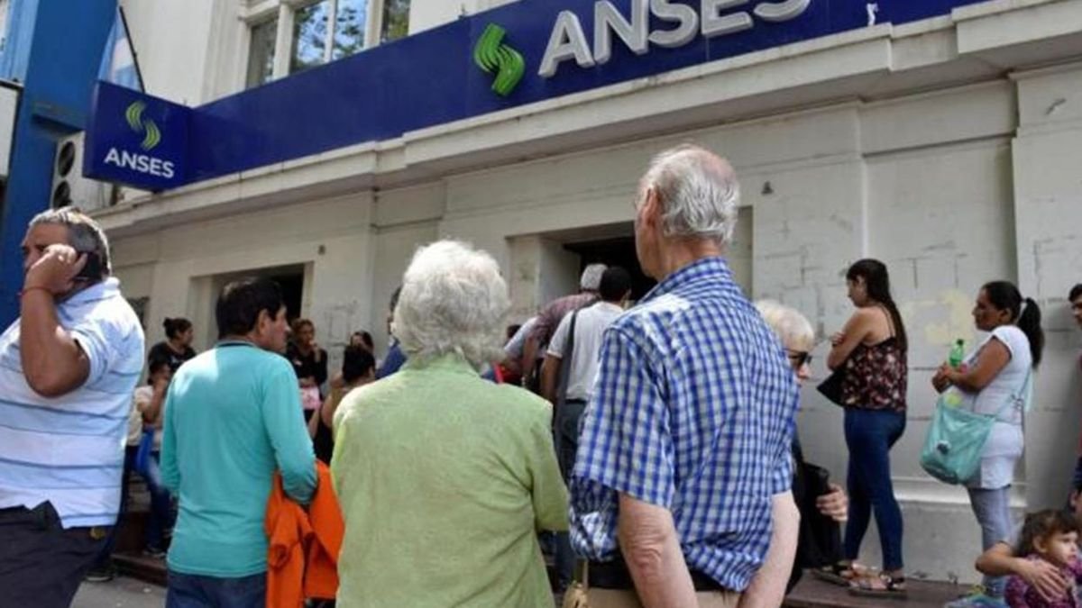 Jubilaciones y pensiones de ANSES en El Cronista, Economía
