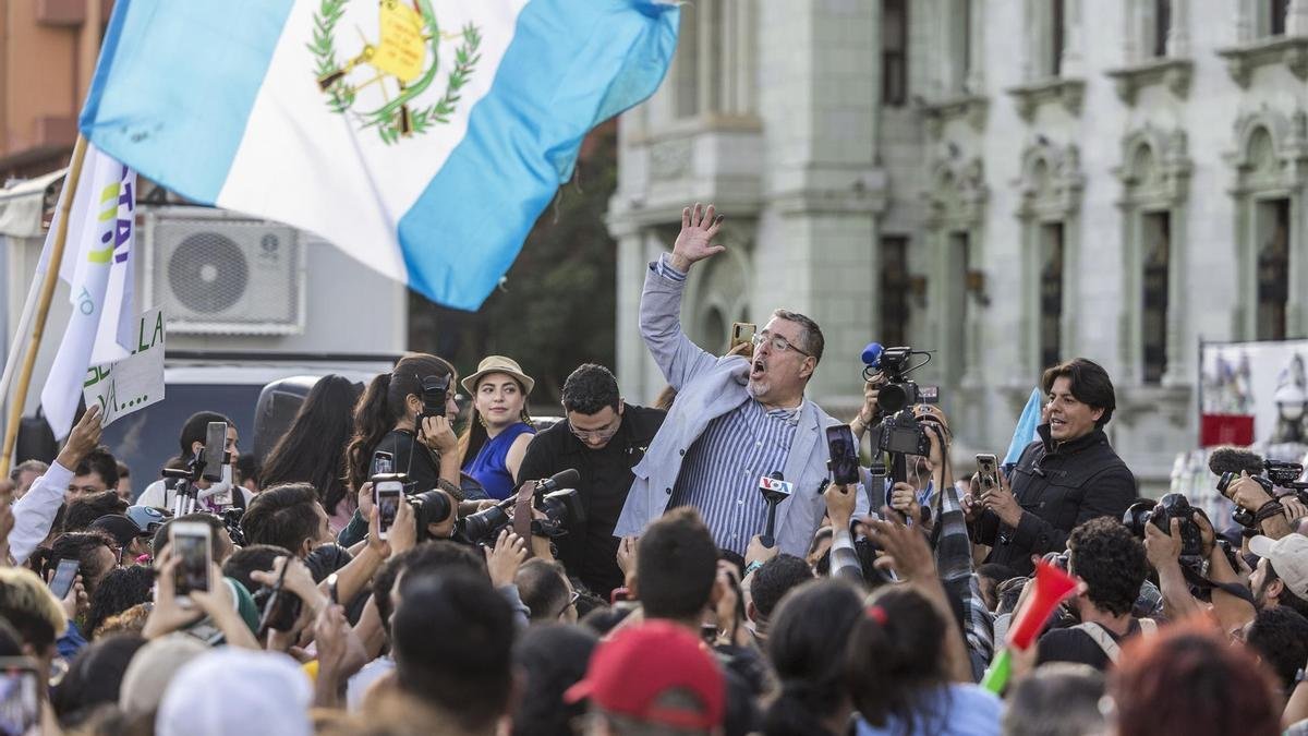 Apple fue denunciada ante fiscales federales después de que un juez determinara que violó una orden judicial. iPhone