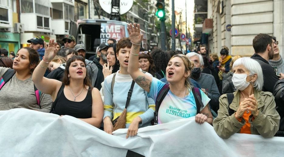 El Gobierno minimizó la movilización en apoyo a Cristina Kirchner en El Cronista, Economía