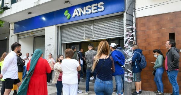 Sorpresa para AUH en El Cronista, Economía
