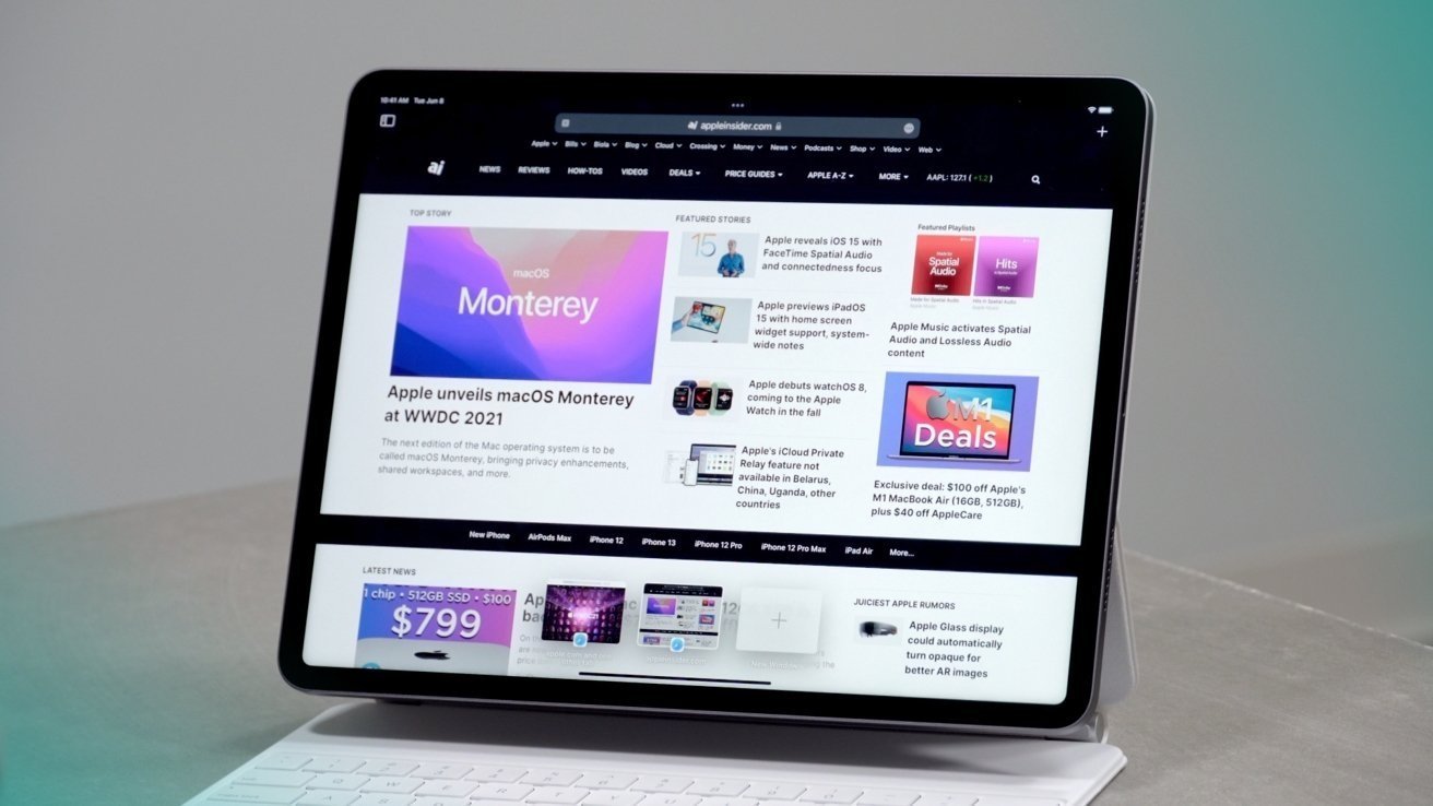 Los ejecutivos de Apple dicen que el nuevo Siri potenciado por IA no era "demoware", simplemente no estaba listo para ser lanzado. Siri