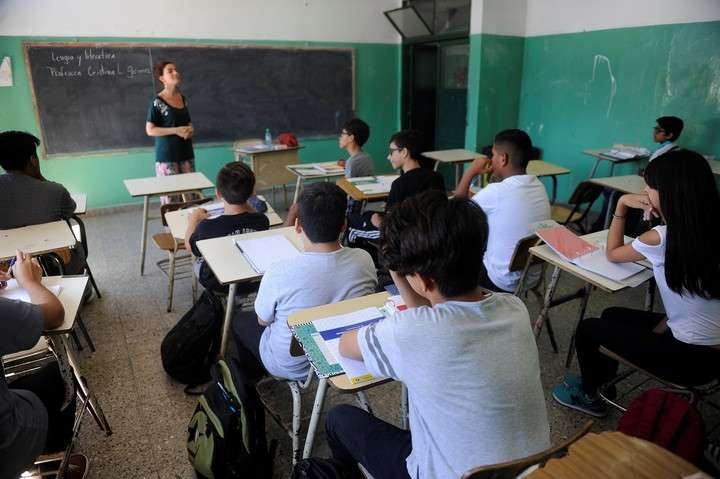 Vouchers educativos en El Cronista, Economía