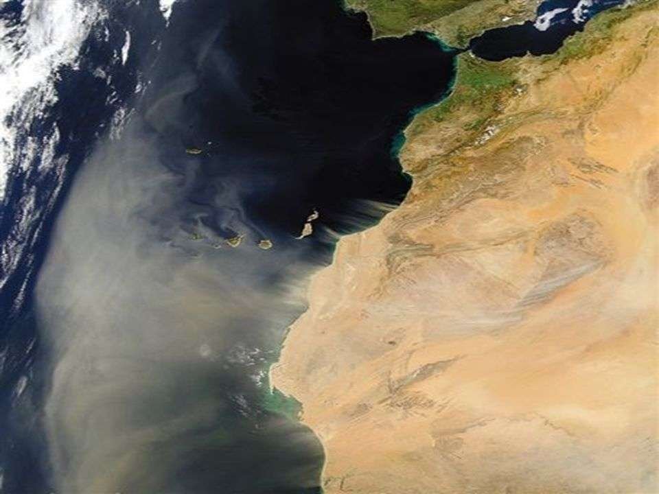 Alerta total por una tormenta de polvo del desierto de Sahara en El Cronista, Información General
