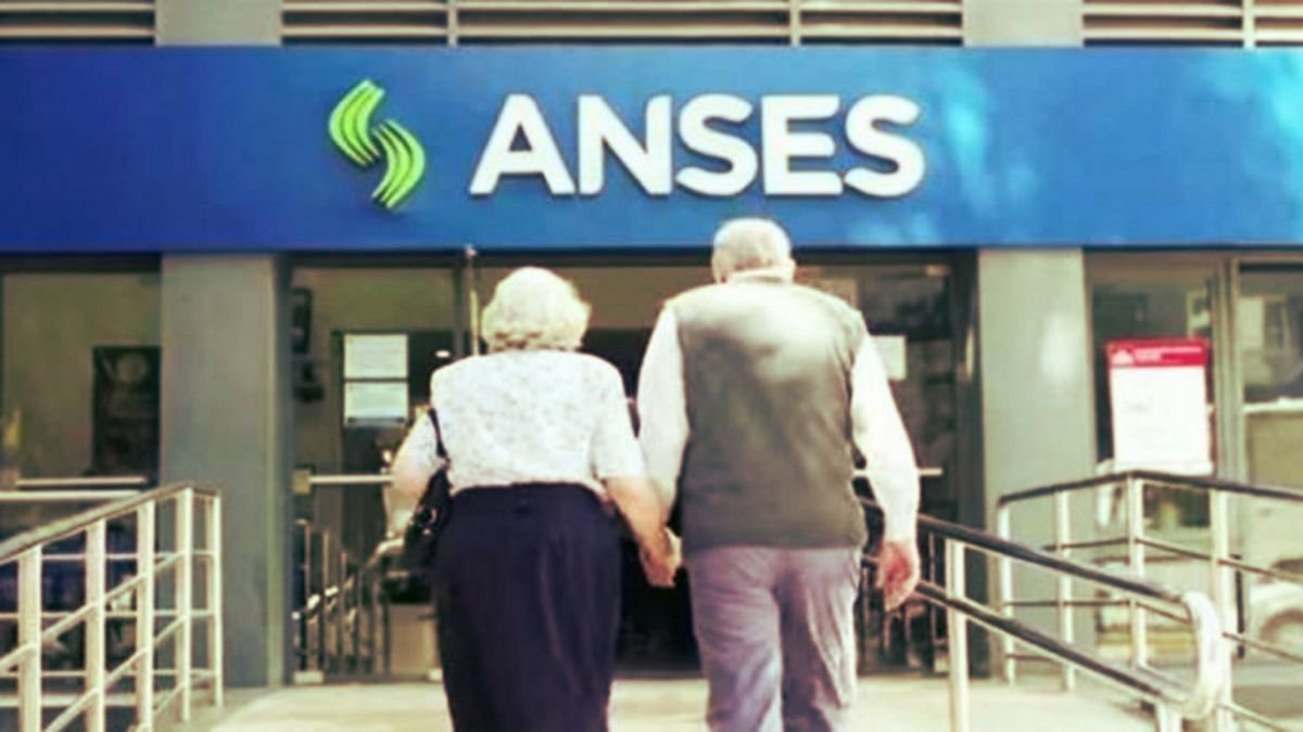 Jubilaciones y pensiones de ANSES en El Cronista, Economía