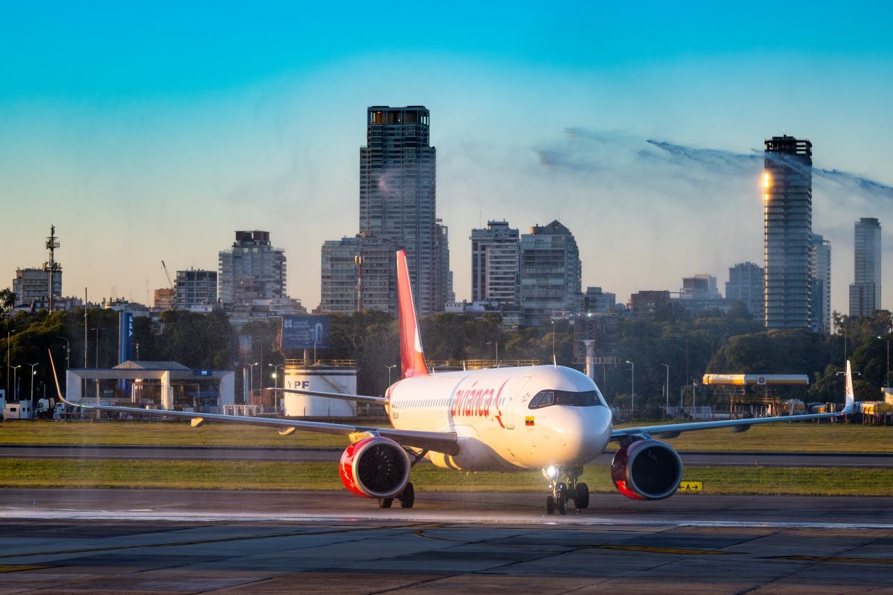 Avianca arrancó con sus vuelos a Córdoba en Aerolíneas, Posteado