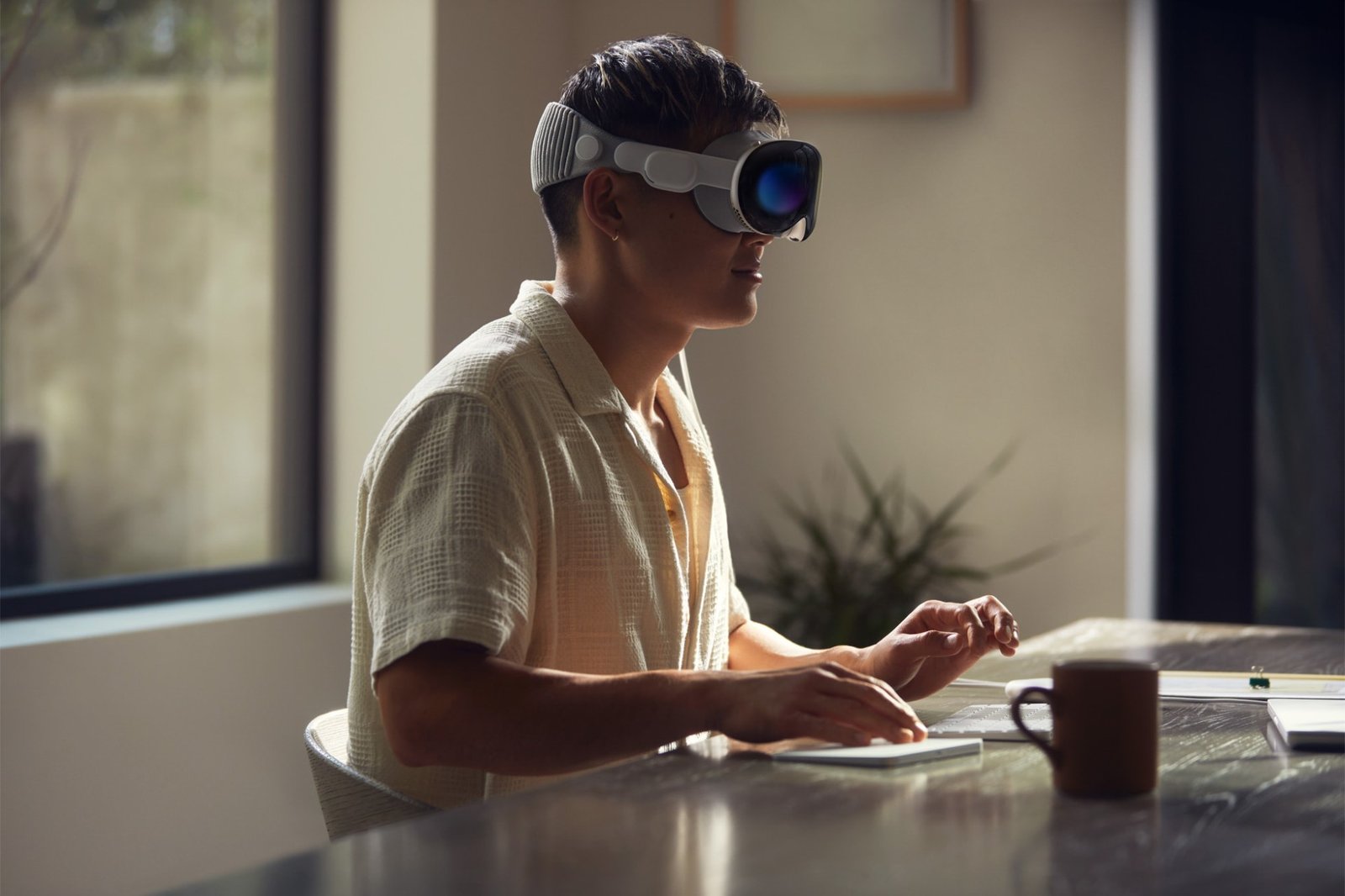El diseño de Liquid Glass de Apple está allanando el camino para las gafas de realidad aumentada. iPad