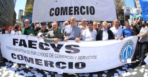 Alerta empleados de Comercio en El Cronista, Economía