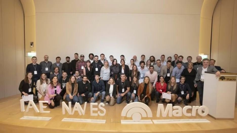 IAE y Macro lanzan programa de formación para pymes y emprendedores en El Cronista, Finanzas