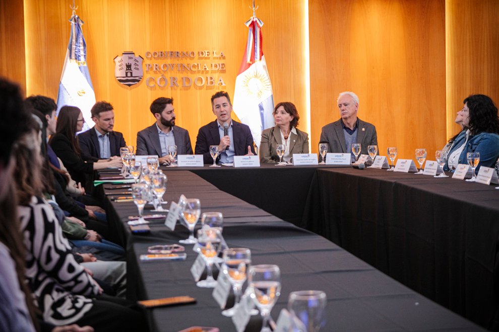 Tres fechas que definen el futuro del Gobierno y la vuelta del verdadero Sr Motosierra en El Cronista, Economía