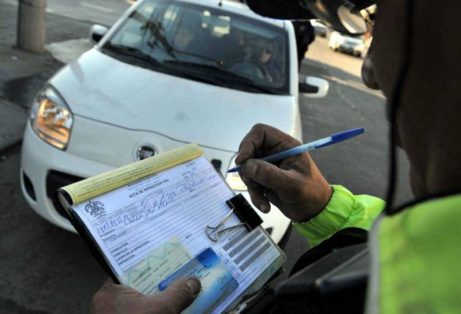 ARCA suspende los plazos para el pago de multas, oficios y descargos en El Cronista, Economía